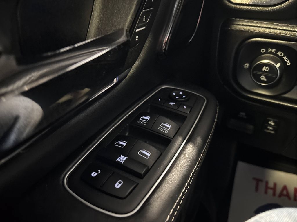Used 2022 RAM 1500 Limited AWD/4WD image 35