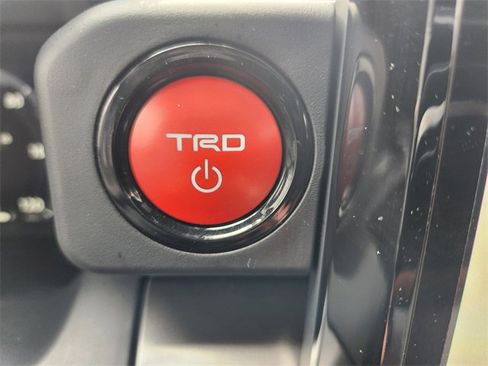 Certified 2025 Toyota Tacoma TRD Sport image 20