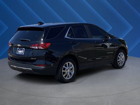 Used 2024 Chevrolet Equinox LT AWD/4WD image 3