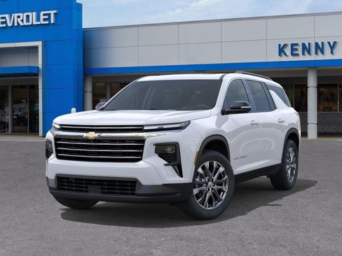 New 2026 Chevrolet Traverse LT w/ Sun and Wheel Package image 6