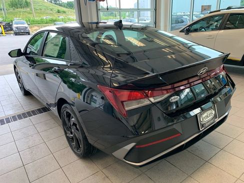New 2026 Hyundai Elantra Sport FWD image 13