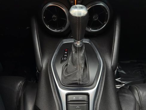 Used 2017 Chevrolet Camaro SS RWD image 18