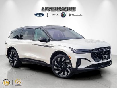 New 2026 Lincoln Nautilus Reserve w/ Jet Appearance Package
