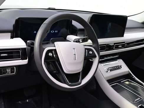 New 2026 Lincoln Aviator Reserve image 11