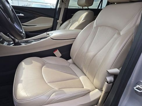 Used 2019 Buick Envision Essence AWD/4WD image 23