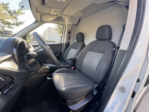 Used 2022 RAM ProMaster City Tradesman FWD image 8
