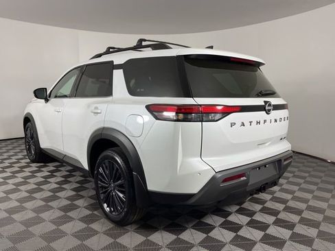 New 2026 Nissan Pathfinder SL w/ SL Premium Package AWD/4WD image 8