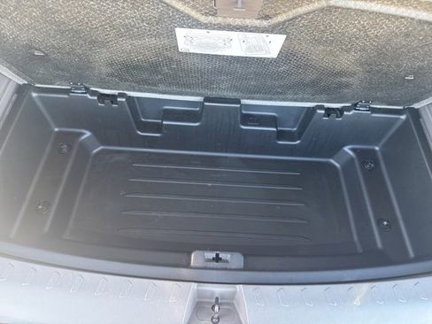 Used 2018 Chevrolet Traverse LT image 29