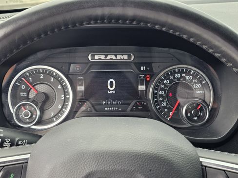 Used 2024 RAM 1500 Laramie RWD image 23