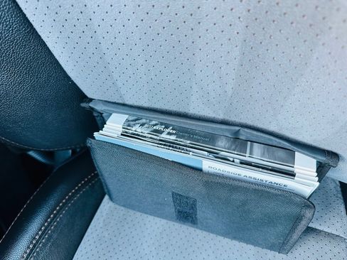 Used 2017 Ford Explorer XLT w/ Equipment Group 202A image 33