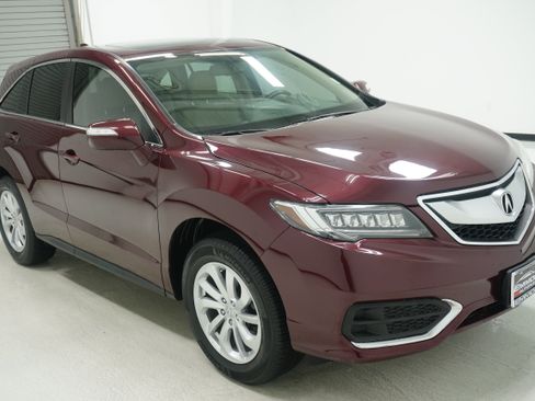Used 2017 Acura RDX FWD w/ Technology Package image 3