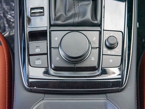 New 2024 MAZDA CX-30 Carbon image 21