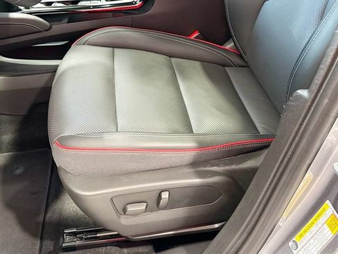 Used 2022 Buick Envision Essence w/ Technology Package I FWD image 20