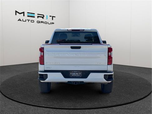 Used 2022 Chevrolet Silverado 1500 Custom image 8