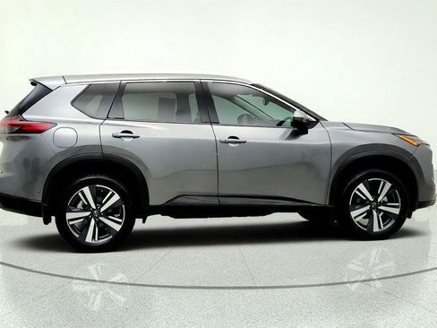 Used 2024 Nissan Rogue SL w/ SL Premium Package FWD image 4