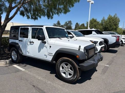 Used 2015 Jeep Wrangler Unlimited Sport w/ Quick Order Package 24S AWD/4WD image 1