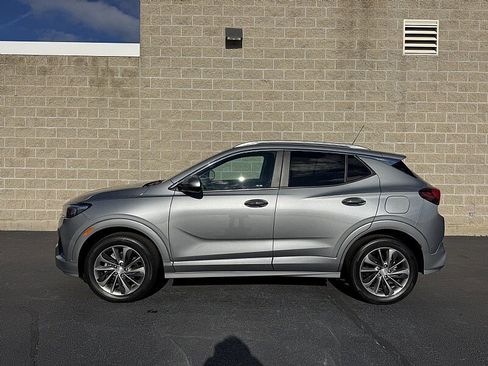 Used 2023 Buick Encore GX Select w/ Sport Touring Package image 7