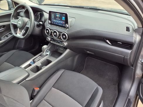Used 2025 Nissan Sentra SV w/ All-Weather Package FWD image 27