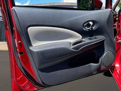 Used 2017 Nissan Versa Note FWD image 18