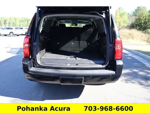 Used 2018 Chevrolet Suburban LT w/ Luxury Package image 31