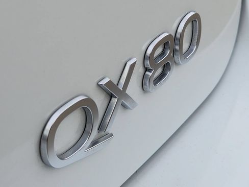 Used 2026 INFINITI QX80 Luxe w/ Cargo Package RWD image 11