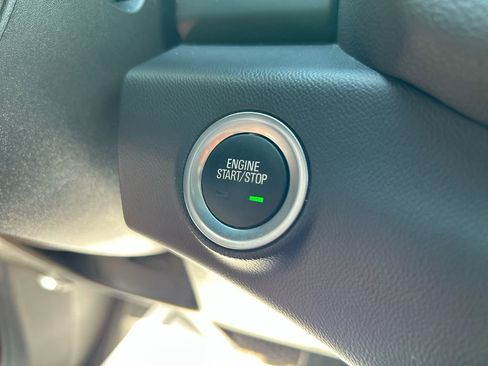 Used 2023 GMC Terrain SLE w/ Driver Convenience Package AWD/4WD image 21