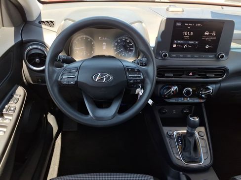 Used 2023 Hyundai Kona SE FWD image 15
