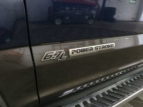 Used 2020 Ford F350 Lariat w/ Lariat Value Package AWD/4WD image 8
