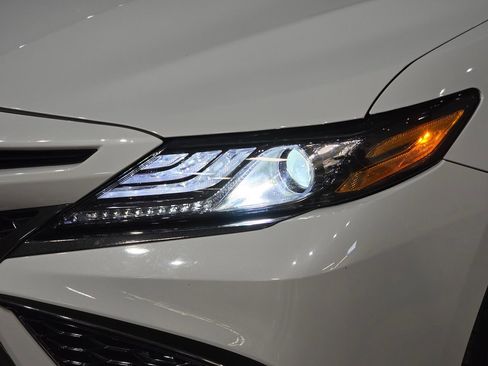 Used 2024 Toyota Camry XSE image 12