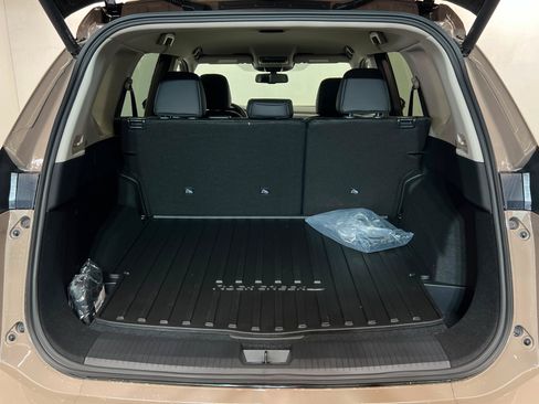 New 2026 Nissan Rogue SV w/ Rock Creek Premium Package AWD/4WD image 22
