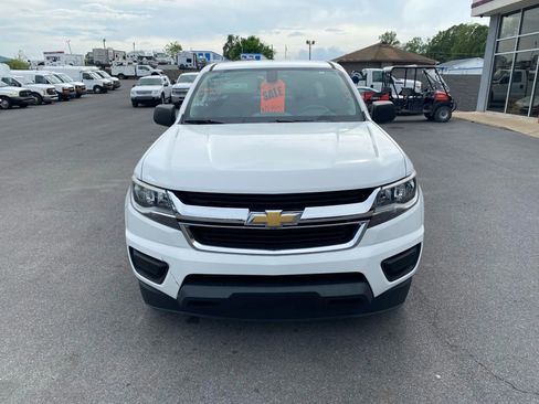 Used 2020 Chevrolet Colorado W/T w/ WT Convenience Package image 2
