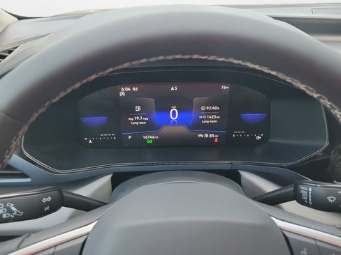 Certified 2023 Volkswagen Taos SE AWD/4WD image 14