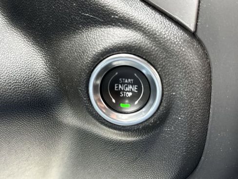 Used 2023 GMC Sierra 1500 Pro w/ Pro Value Package AWD/4WD image 16