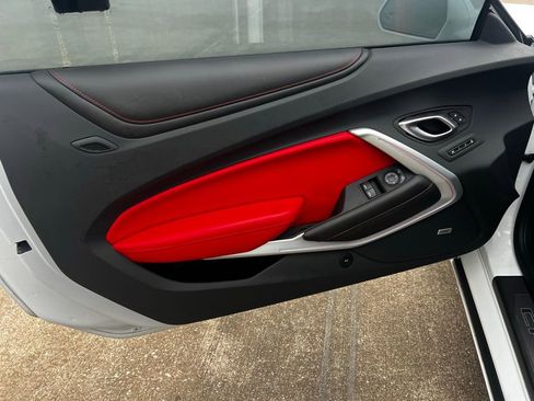 Used 2022 Chevrolet Camaro SS image 12