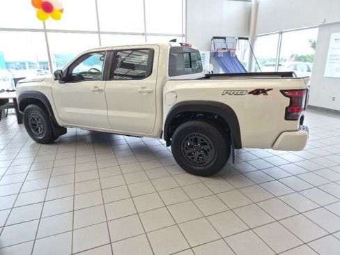 New 2026 Nissan Frontier PRO-4X w/ Pro-4x Convenience Package AWD/4WD image 1