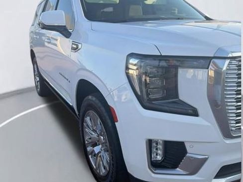 Used 2022 GMC Yukon Denali image 3