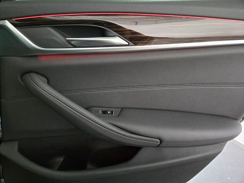 Used 2019 BMW 530i 530i w/ Convenience Package image 22