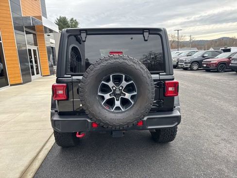 Certified 2019 Jeep Wrangler Unlimited Rubicon w/ Cold Weather Group image 5