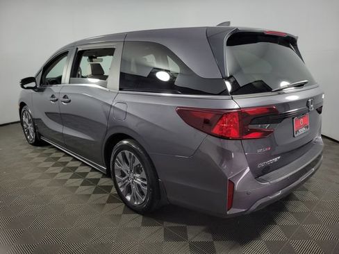 Used 2025 Honda Odyssey Touring image 6