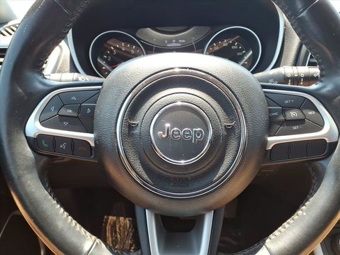 Used 2019 Jeep Compass Latitude AWD/4WD image 14