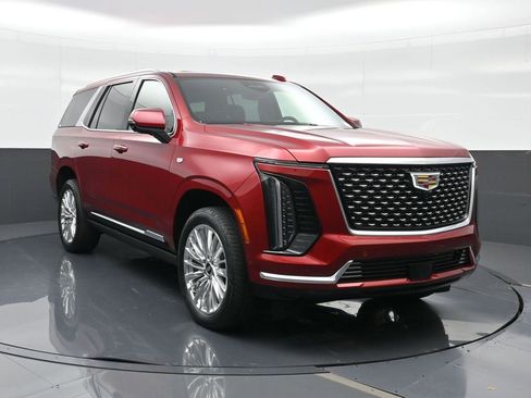Used 2025 Cadillac Escalade Premium Luxury AWD/4WD image 9