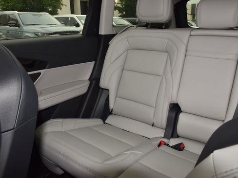 New 2026 Lincoln Nautilus Premier image 26