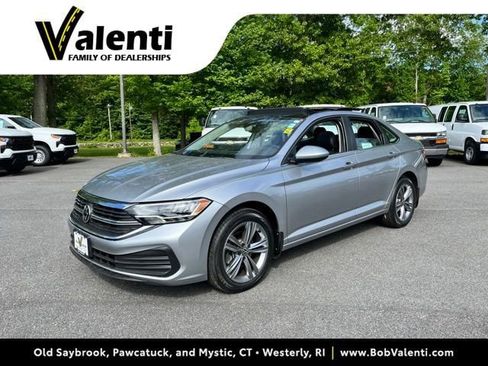 Used 2023 Volkswagen Jetta SE FWD image 1