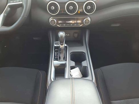 Used 2021 Nissan Sentra SR image 11