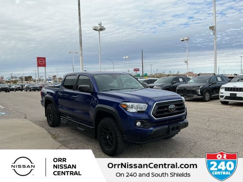 Used 2023 Toyota Tacoma SR5 w/ SX Package image 3