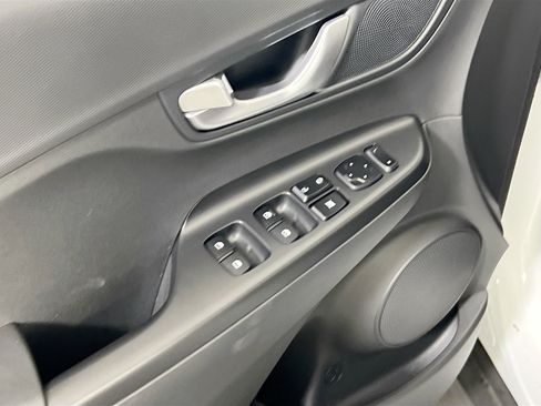 Used 2023 Hyundai Kona SEL w/ Convenience Package AWD/4WD image 18