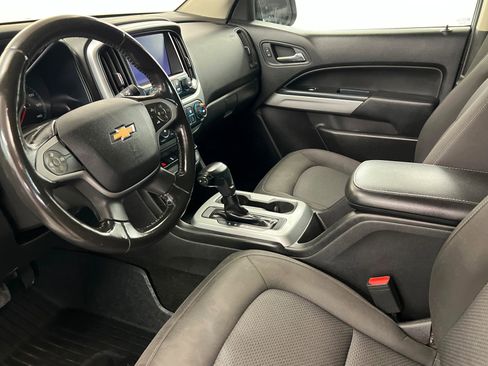 Used 2017 Chevrolet Colorado LT w/ LT Convenience Package RWD image 16