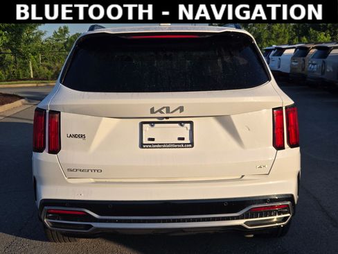 Used 2023 Kia Sorento SX AWD/4WD image 6