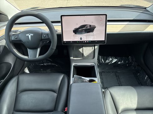 Used 2023 Tesla Model 3 Standard Range RWD image 17