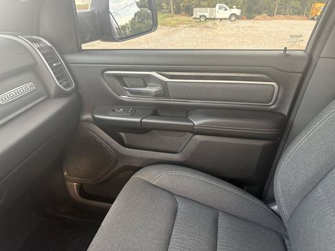 Used 2021 RAM 1500 Big Horn AWD/4WD image 25
